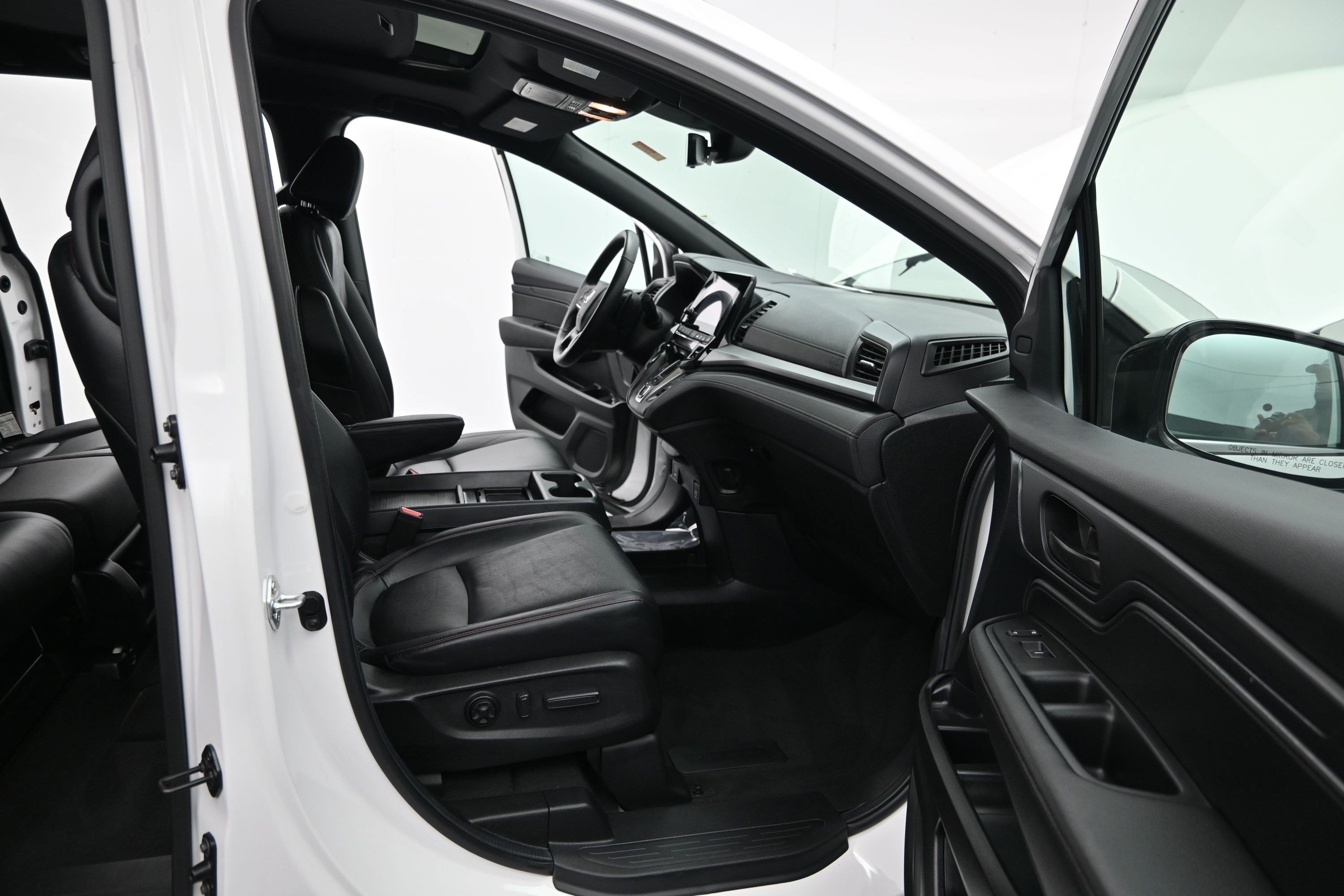 Used 2024 White Honda Sport image 15