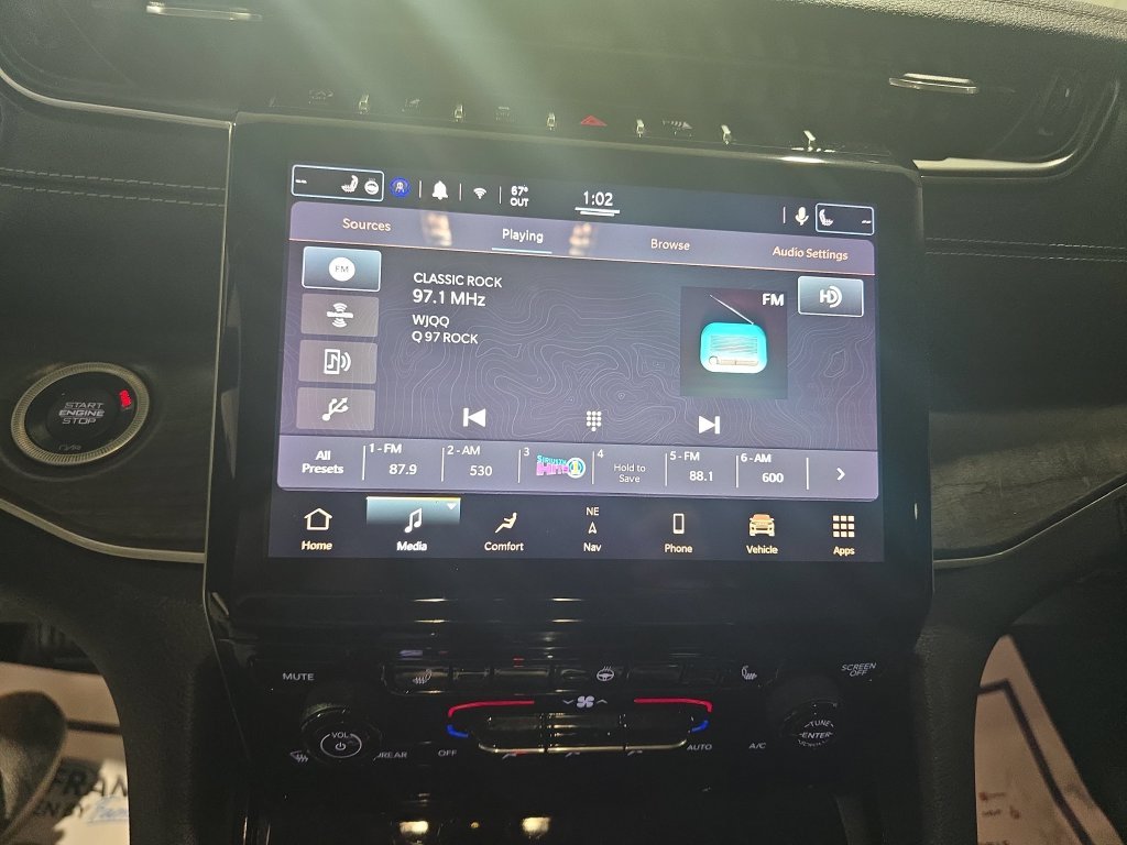 Used 2021 Gray Jeep Limited image 20