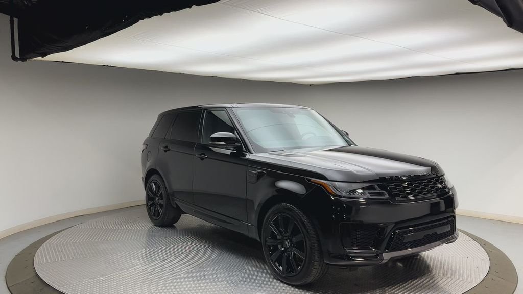 Used 2022 Santorini Black Metallic Land Rover HSE Silver Edition image 8