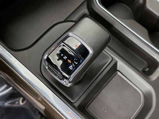 Used 2022 White Chevrolet LT Trail Boss image 16