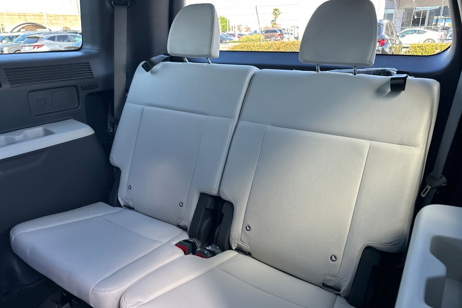 New 2026 Serenity White Hyundai SE image 44