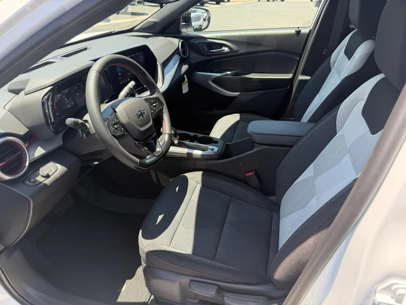 2026 Chevrolet Trax RS - Photo 15