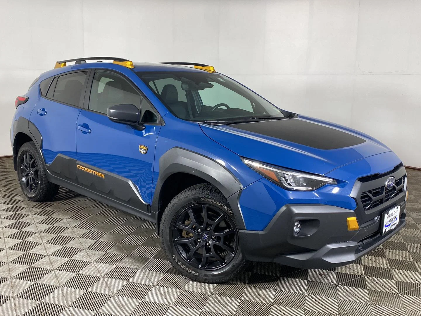 Used 2024 Geyser Blue Pearl Subaru Wilderness image 1