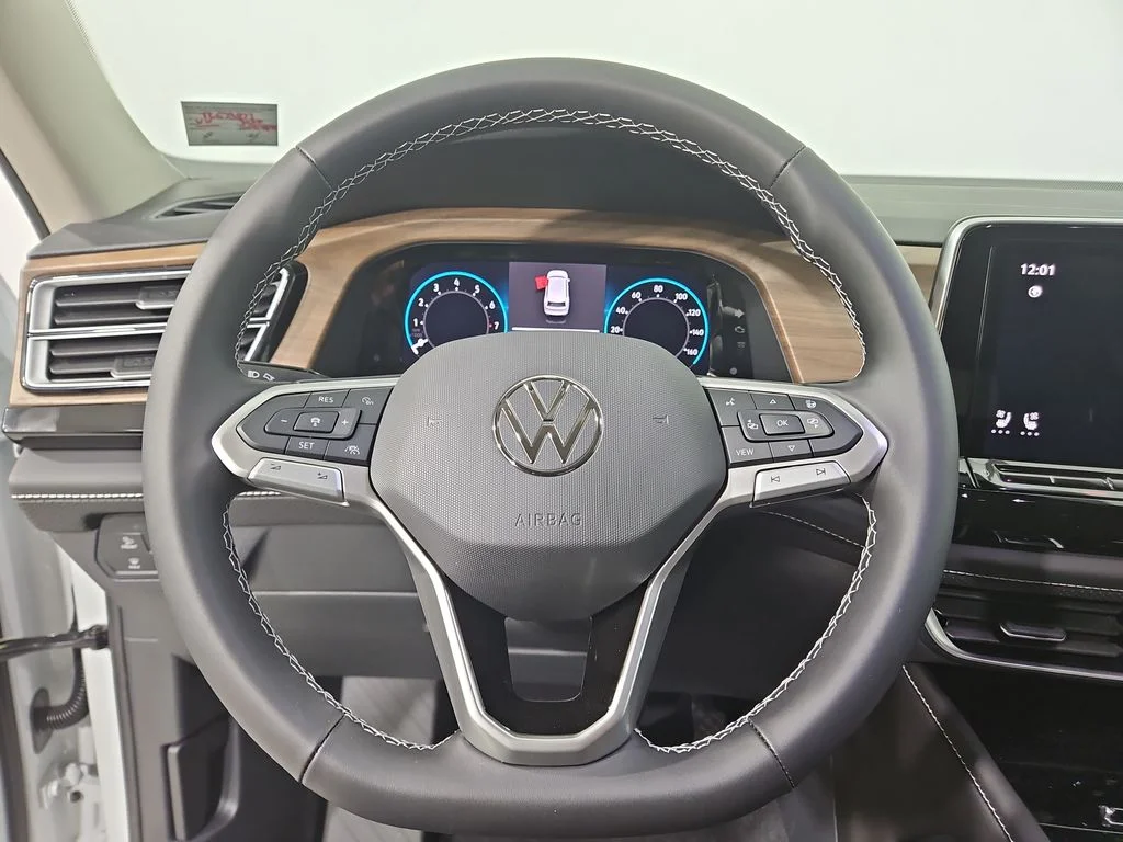New 2026 White/off-white Volkswagen 2.0T SE w/Technology image 14