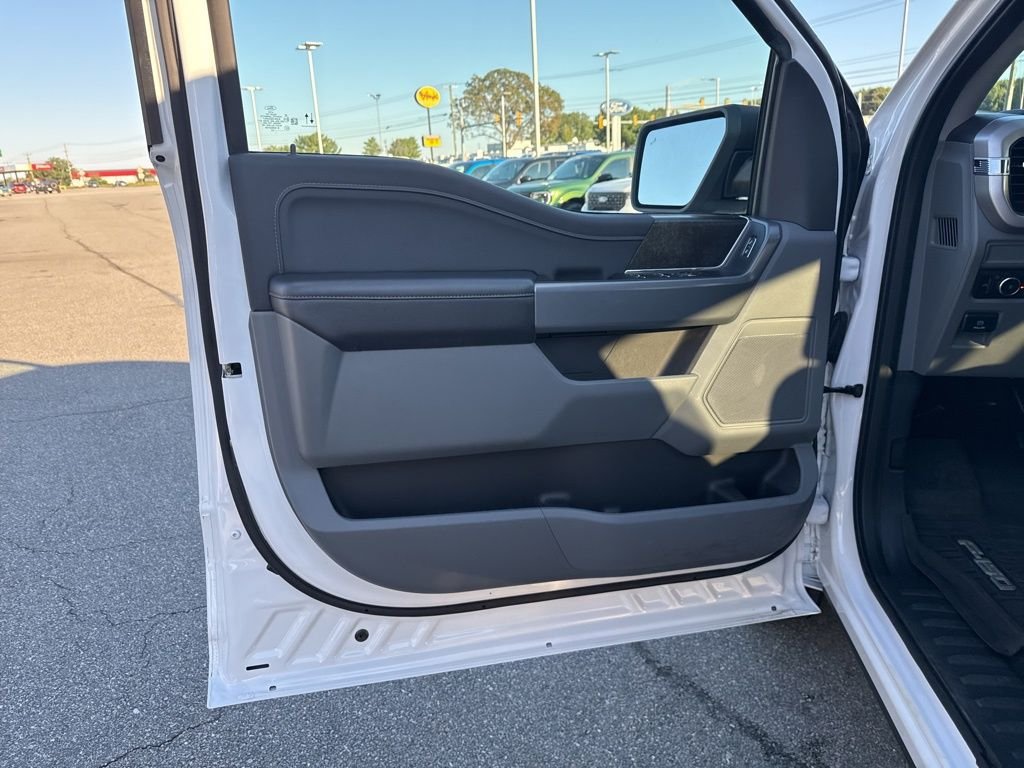 2023 Ford F-150 XLT - Photo 14