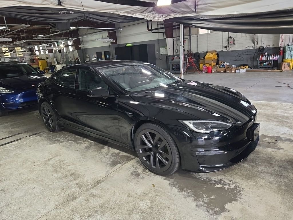 Used 2023 Black Tesla Standard Range image 3