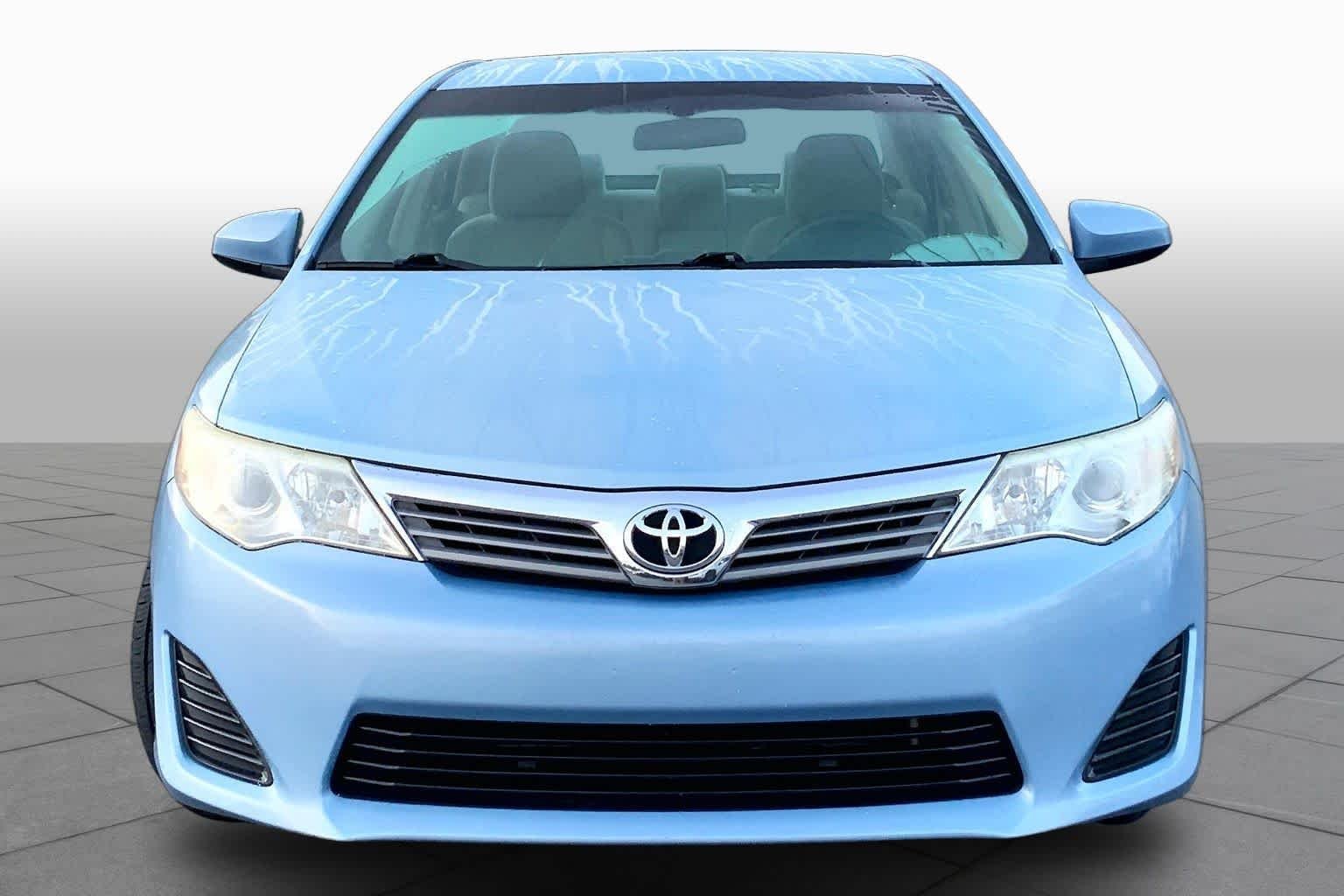 Used 2012 CLEARWATER BLUE META Toyota L image 4
