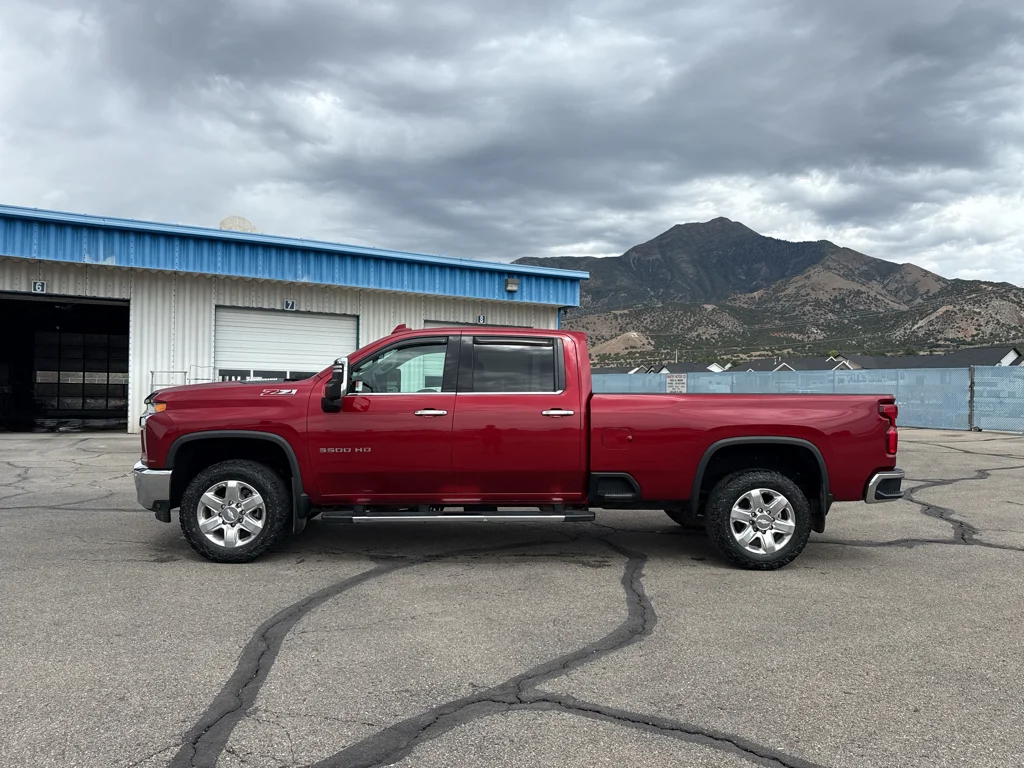 Used 2020 CAJUN RED TINTCOAT Chevrolet LTZ image 20