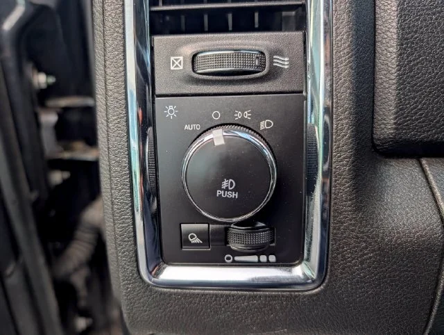 Used 2018 Gray Ram Laramie image 18