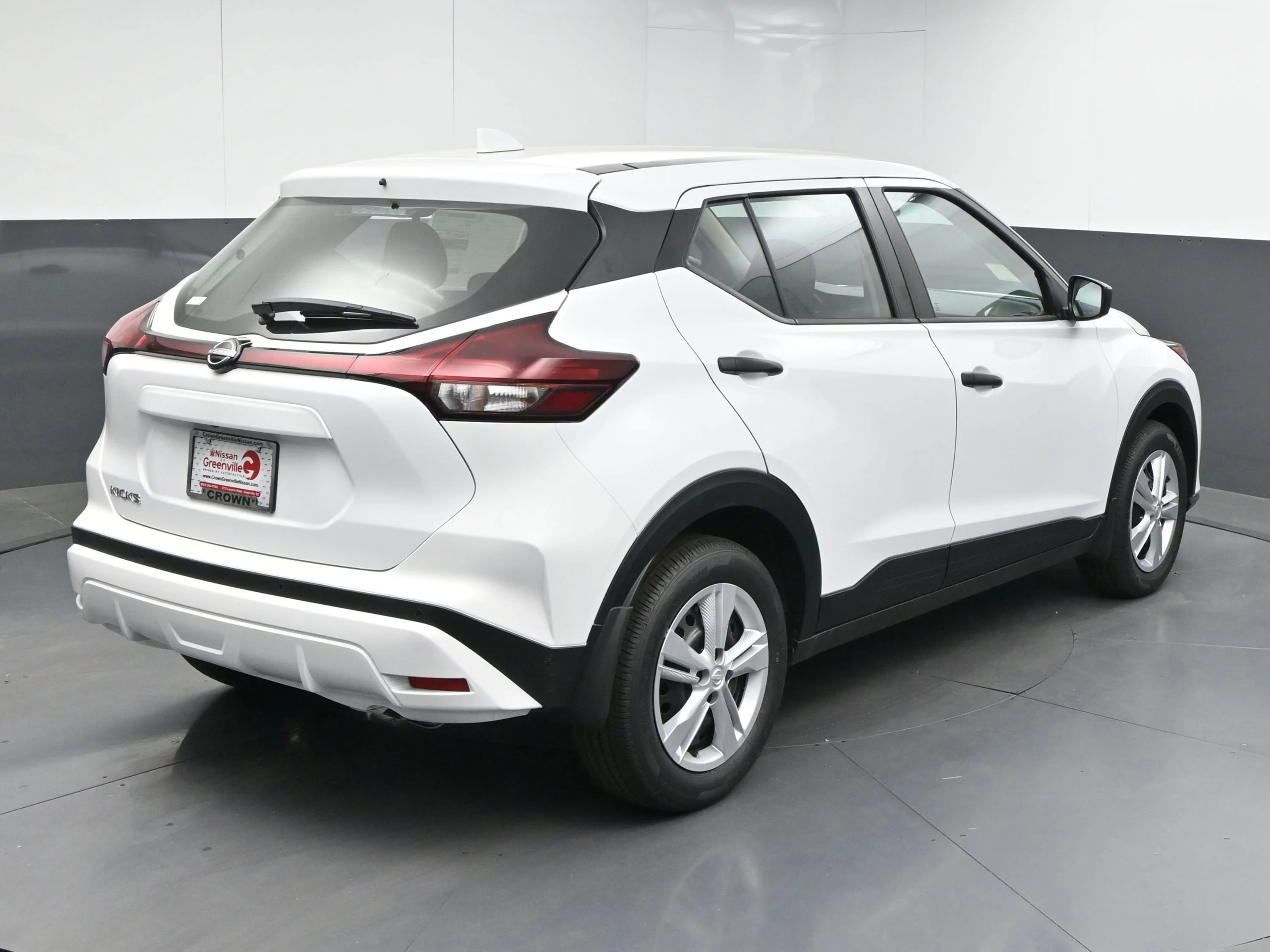 2025 Nissan KICKS PLAY Base - Photo 7