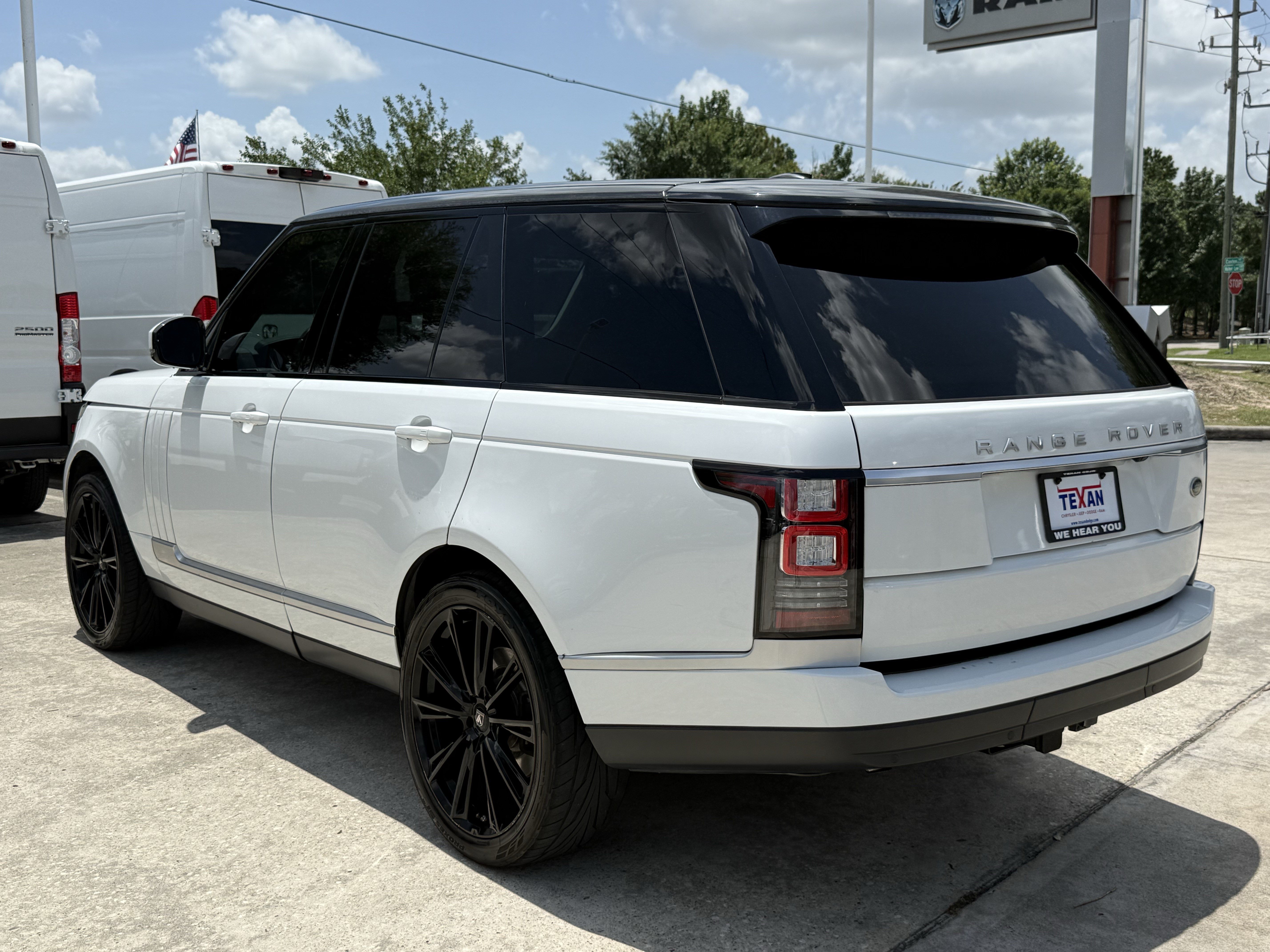 Used 2014 White Land Rover  image 6