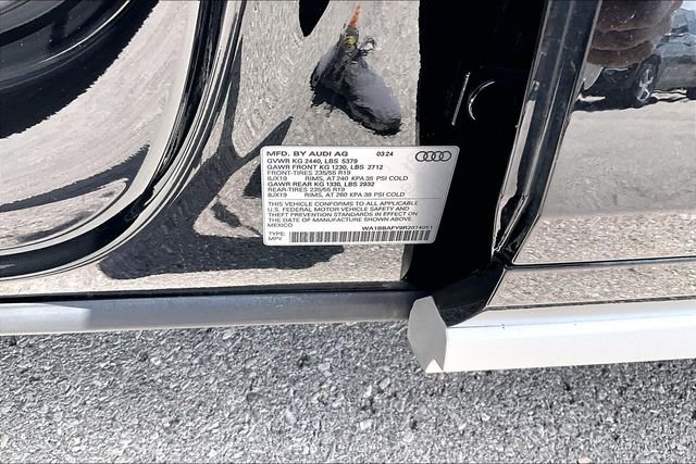 Used 2024  Audi 40 Premium Plus image 35