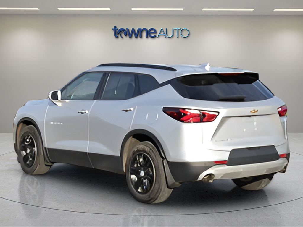 Used 2020 Silver Chevrolet LT image 3