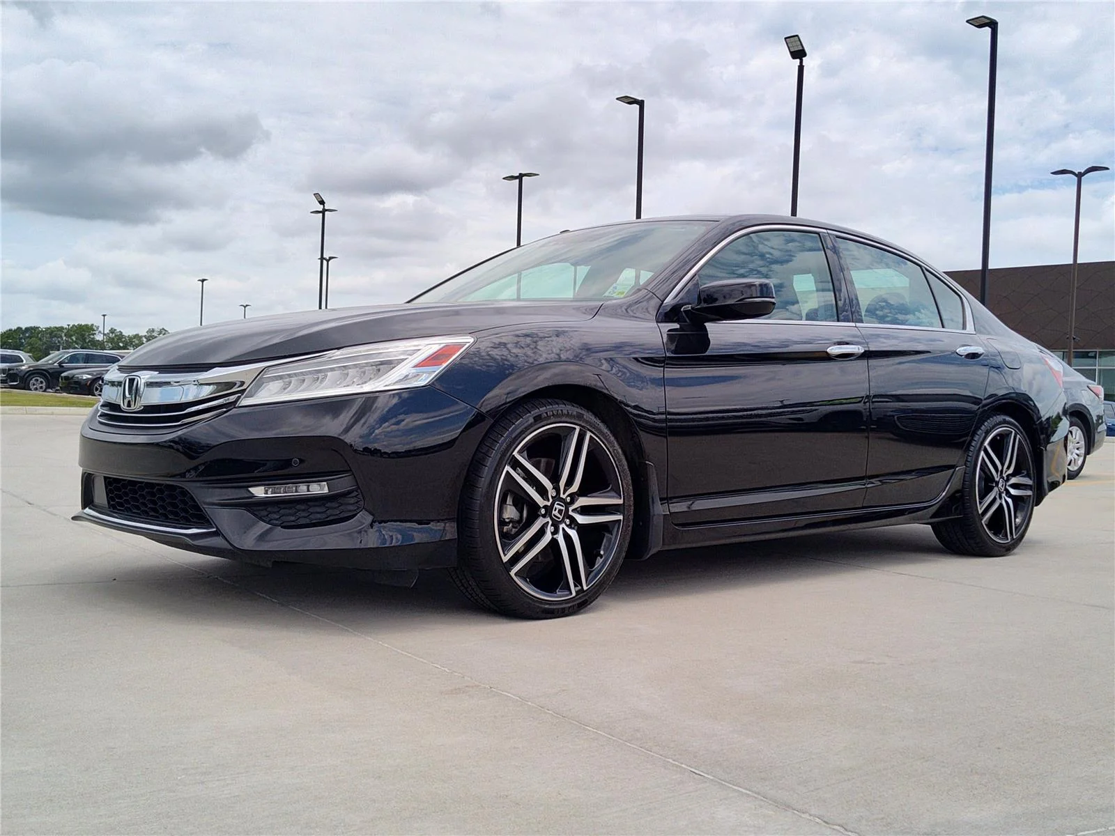 2017 Honda Accord Touring Auto's photo