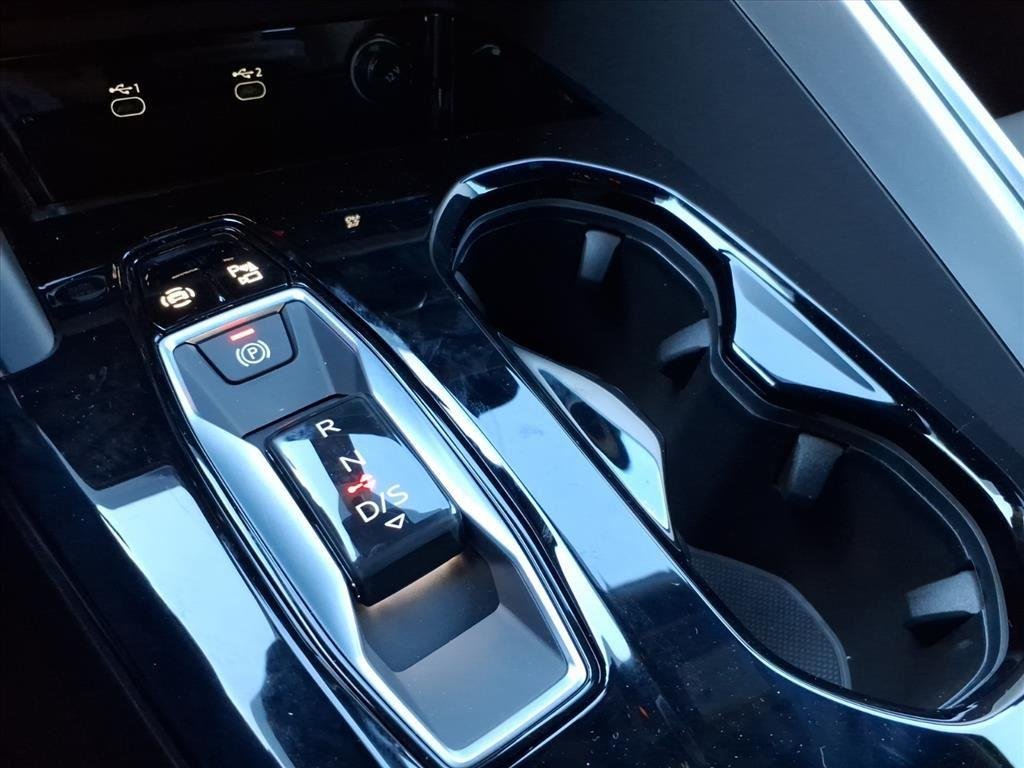 Used 2025 Glacier White Metallic Audi Premium Plus image 20