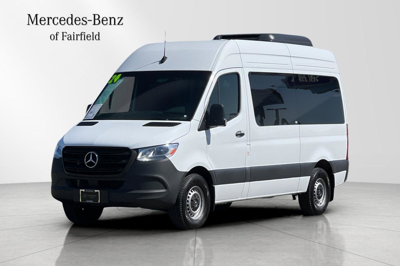 2024 Mercedes-Benz Sprinter 2500 144 WB's photo