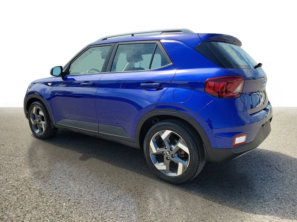 Used 2023 Blue Hyundai Limited image 3
