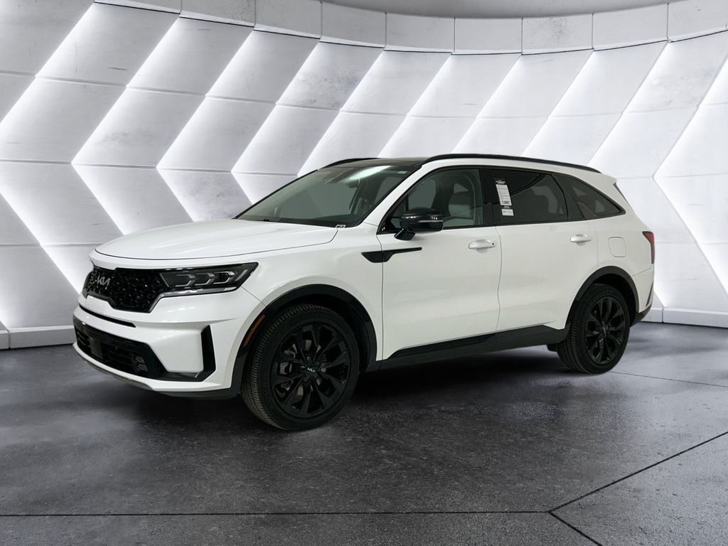 Used 2023 White Kia SX image 3