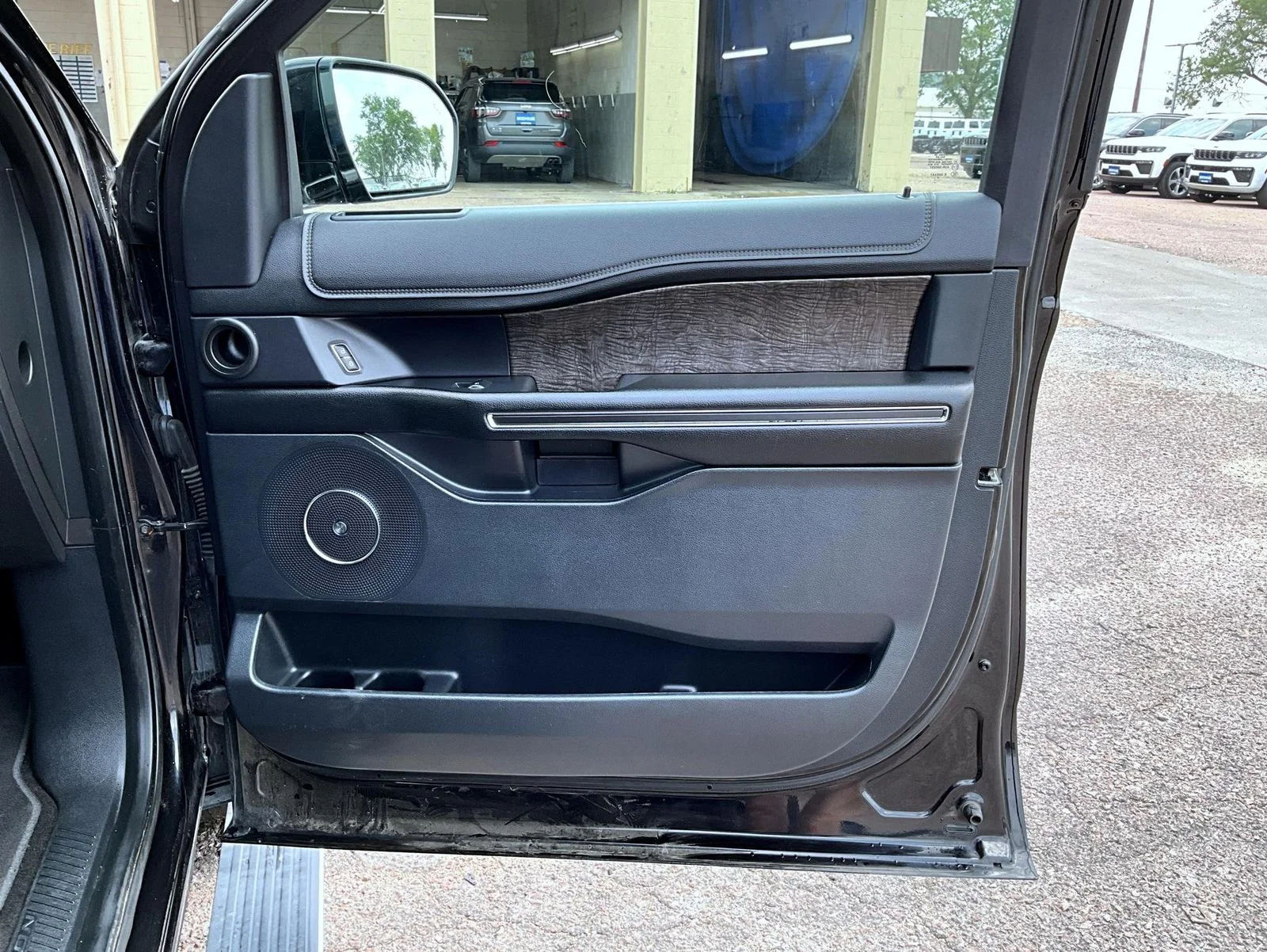 Used 2019 Black Ford Limited image 17