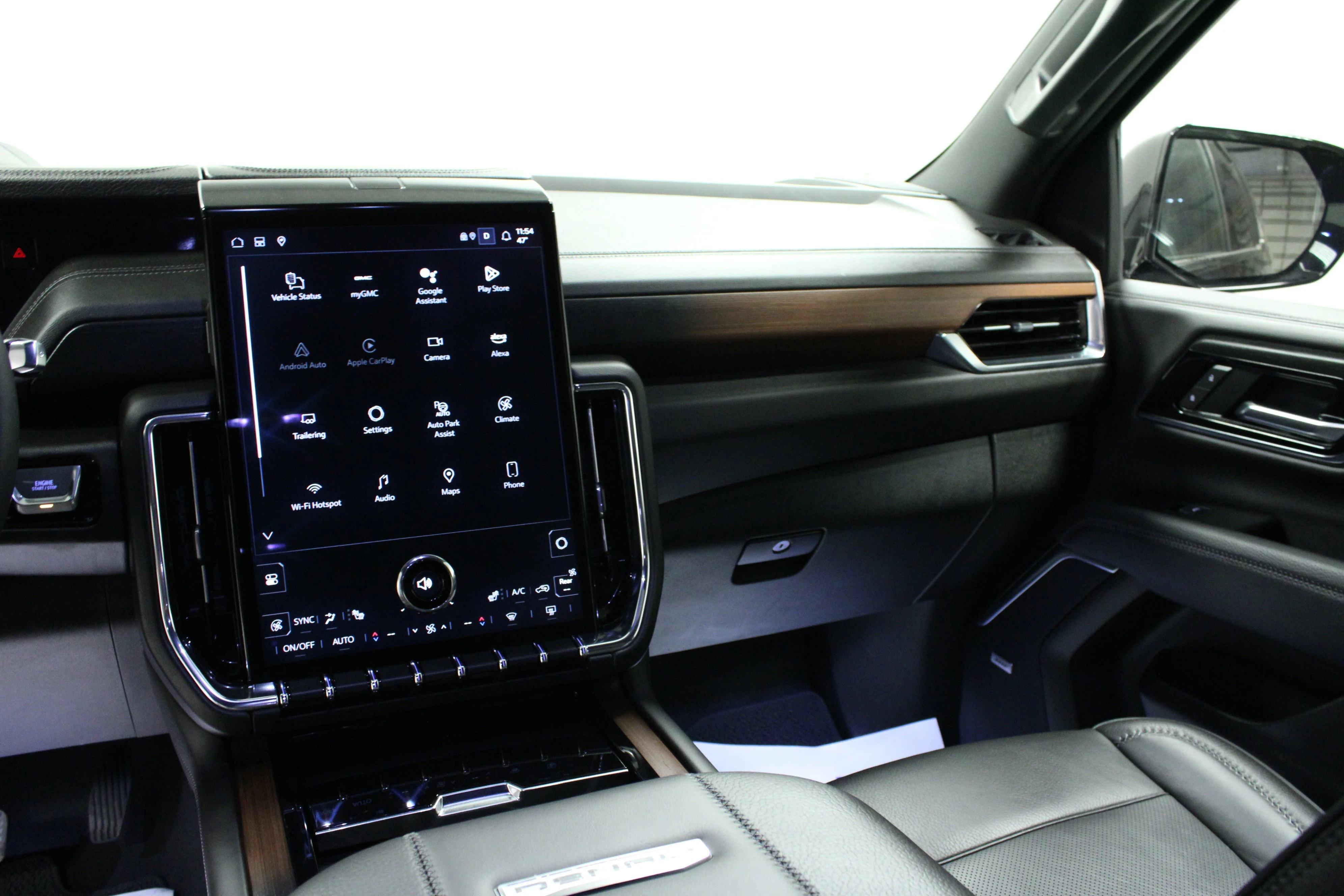 Used 2025 Onyx Black GMC Denali image 20