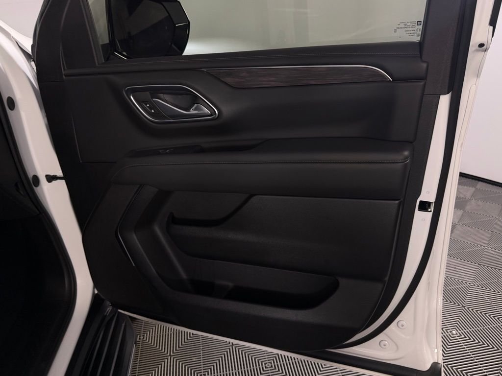 Used 2024 Summit White Chevrolet LS image 33