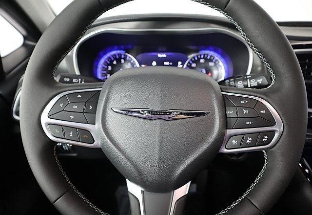 2025 Chrysler Pacifica Select - Photo 12