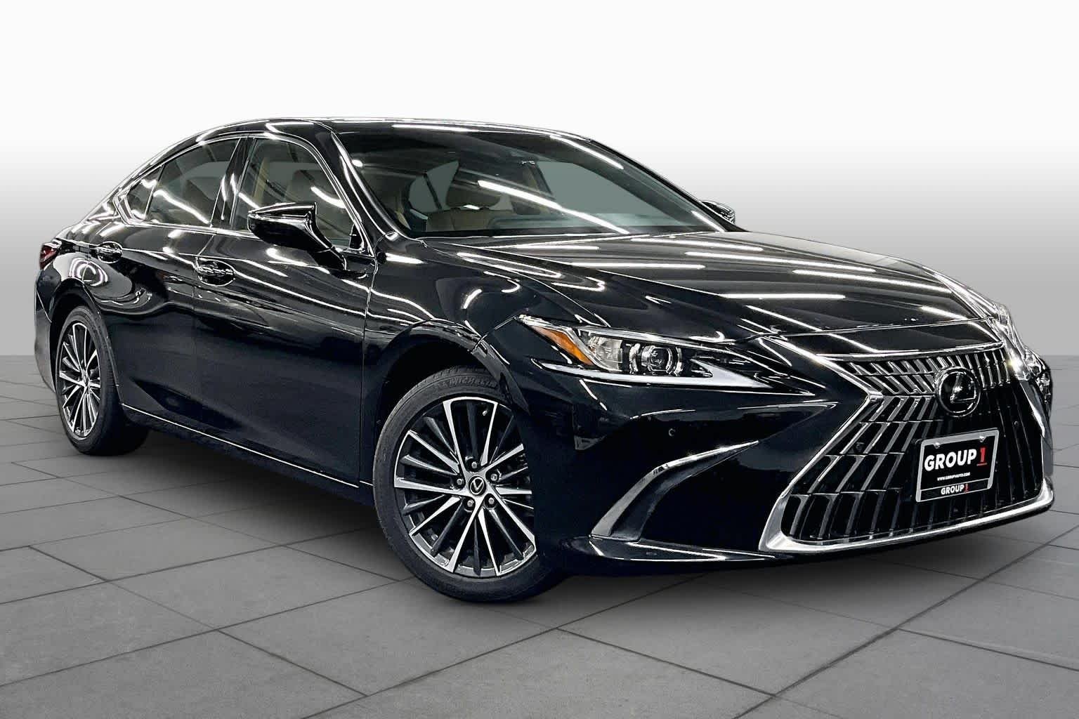Certified Used 2025 Caviar Lexus  image 3
