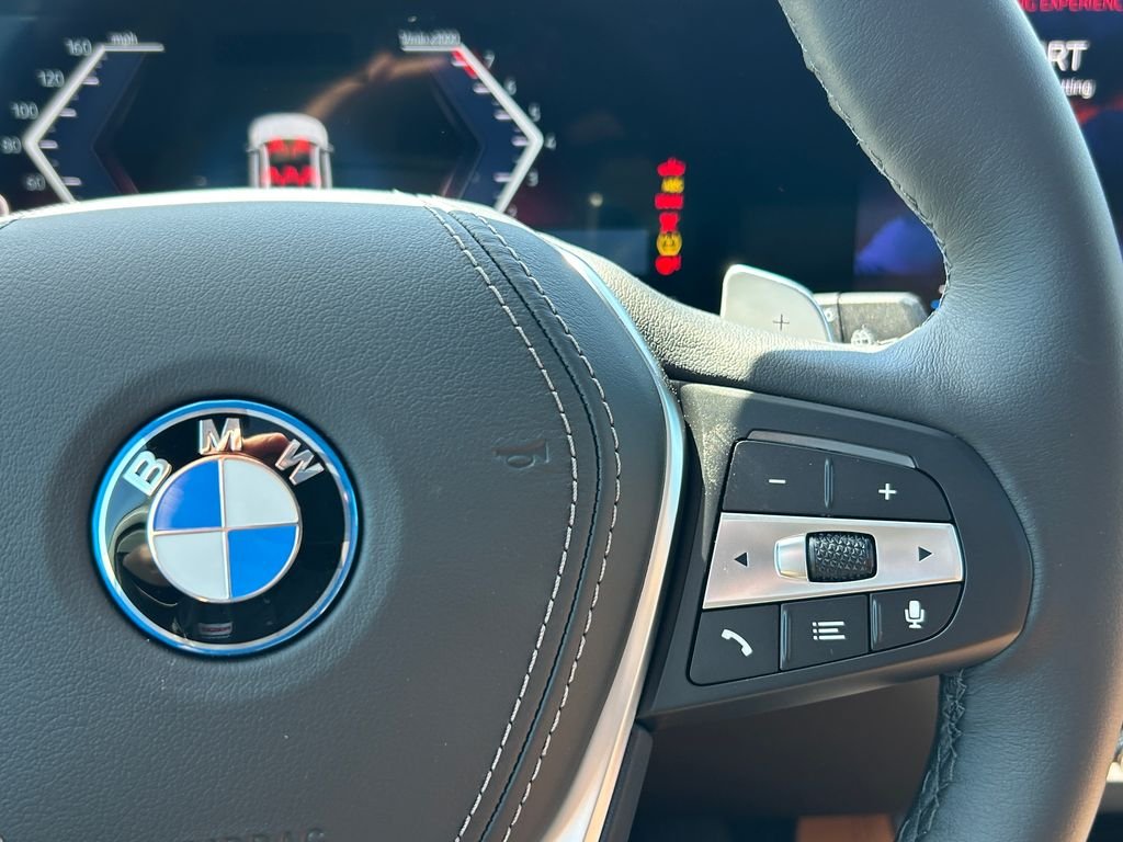 New 2026 Mineral White Metallic BMW xDrive50e image 20
