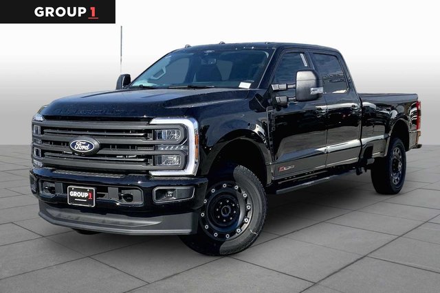 2027 Ford Super Duty F-350® XLT