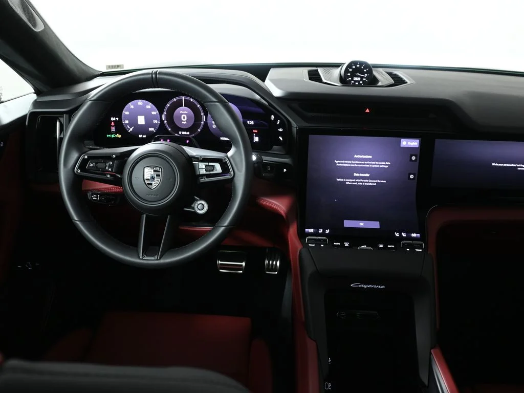 2026 Porsche Cayenne Turbo Electric - Photo 17