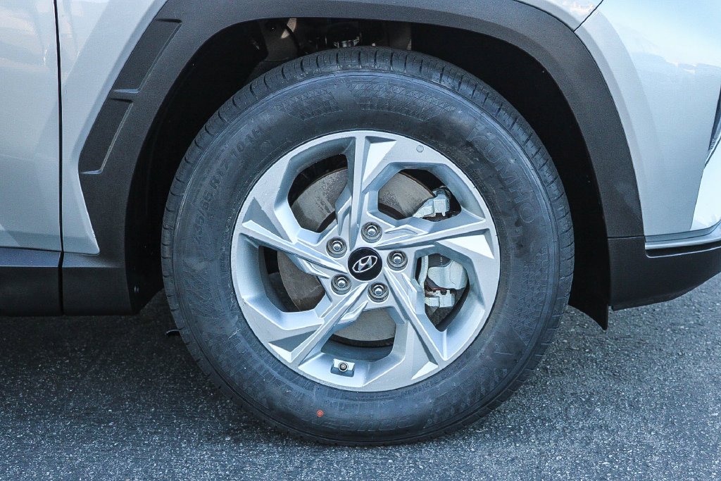 Certified Used 2024 Silver Hyundai SE image 12