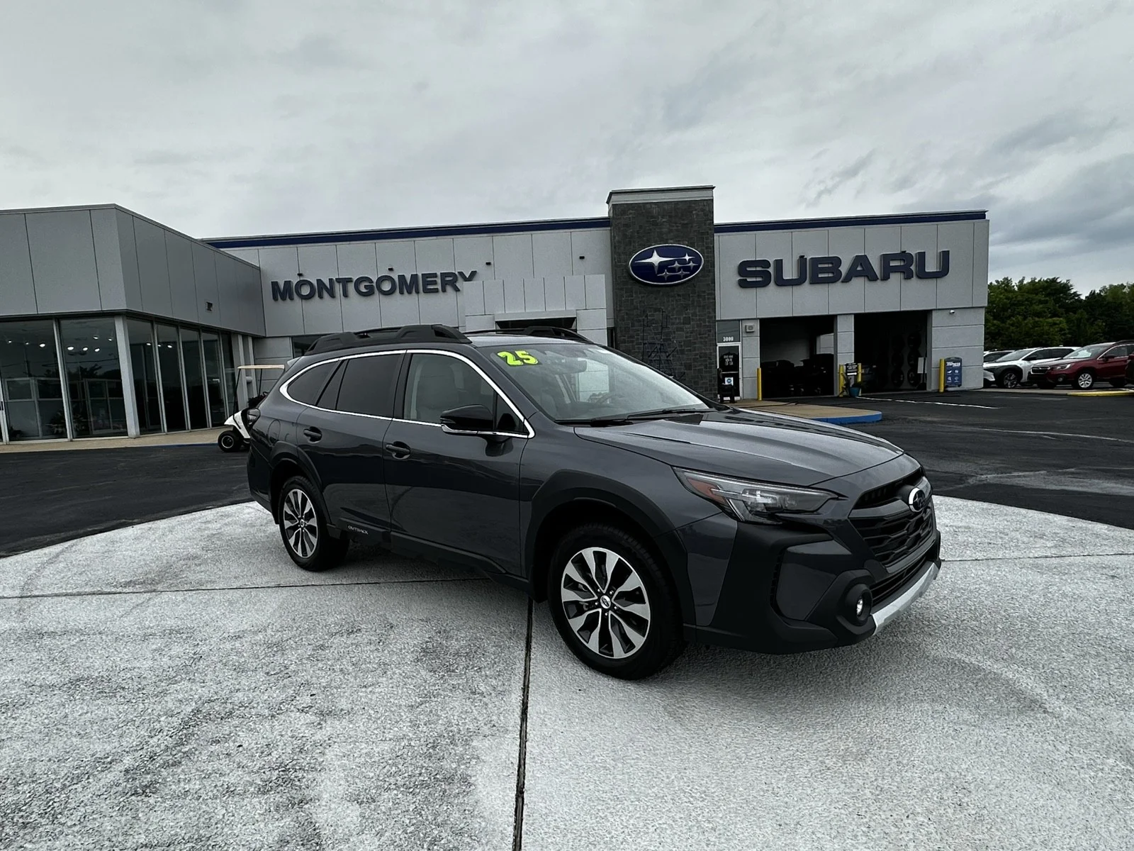 2025 Subaru Outback Limited's photo