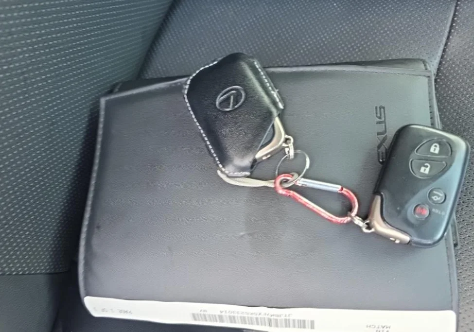 Used 2019 Black Lexus 460 image 22