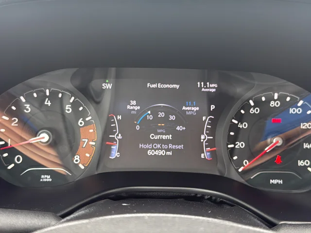 Used 2022 Black Jeep Latitude image 12