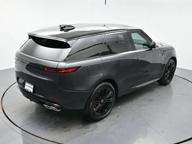 Used 2025 Charente Gray P Land Rover Autobiography image 38