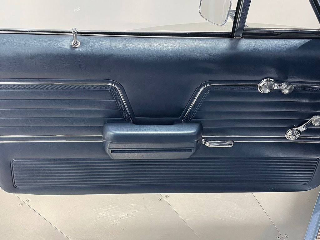 Used 1969 Blue Chevrolet  image 71