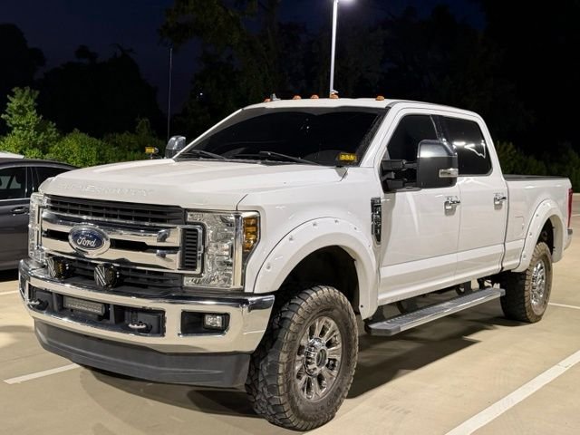Used 2019 Oxford White Ford XLT image 4