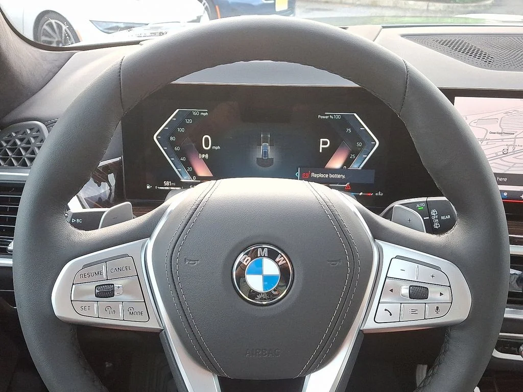 2026 BMW X7 40i - Photo 9