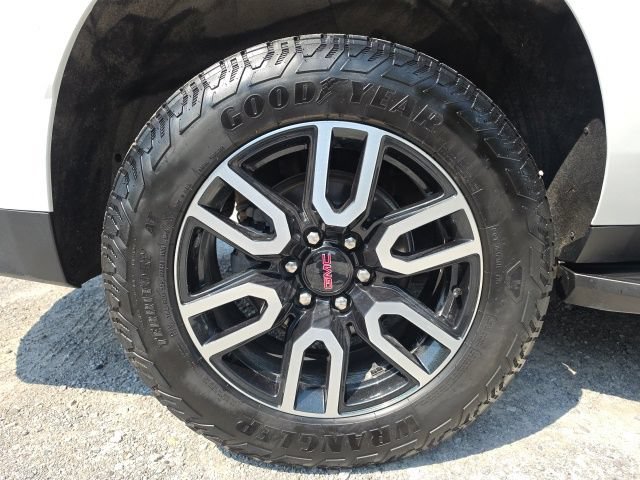 2021 GMC Yukon XL AT4 - Photo 11