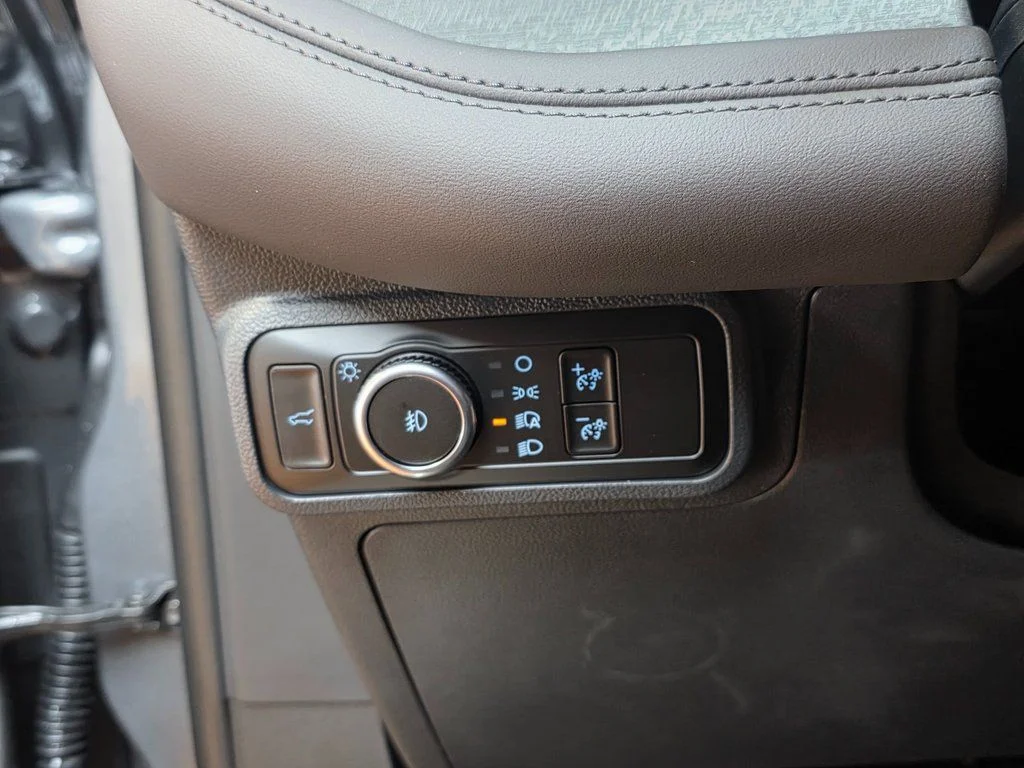 New 2026 Gray Ford Platinum image 18
