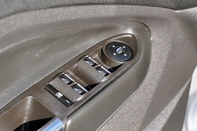 Used 2016 Silver Ford SEL image 21