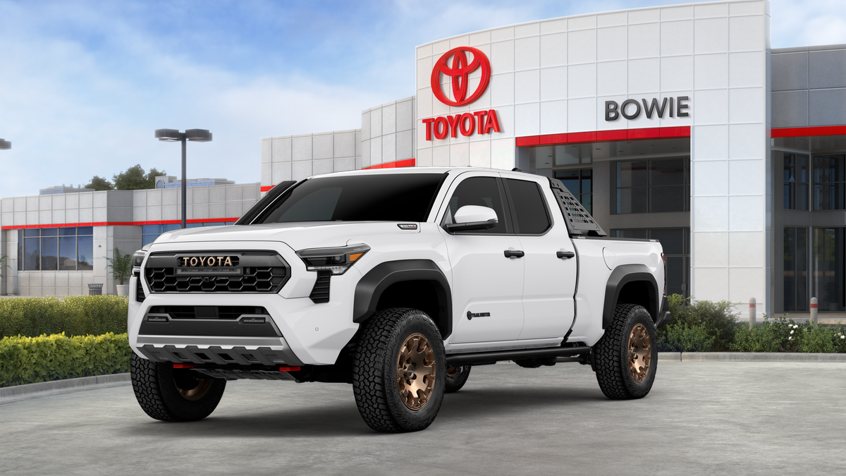 2026 Toyota Tacoma i-FORCE MAX Trailhunter