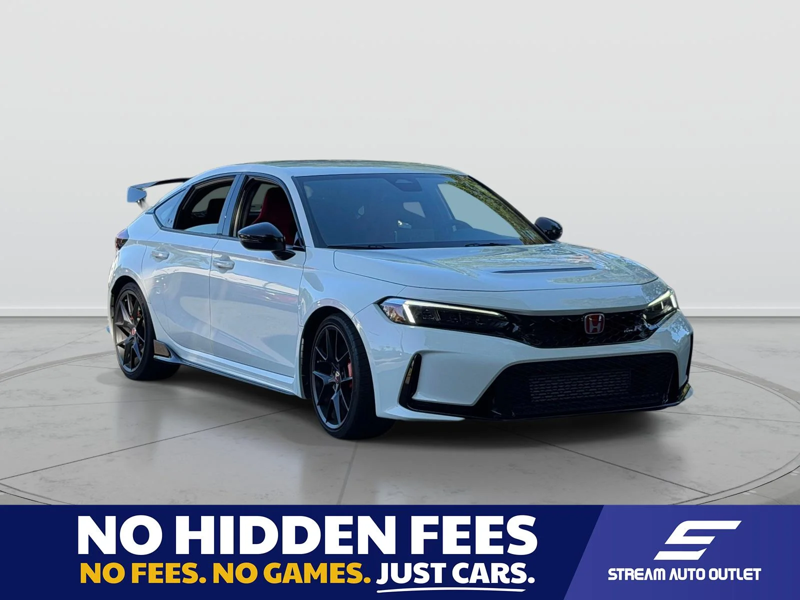 Used 2023  Honda  image 1