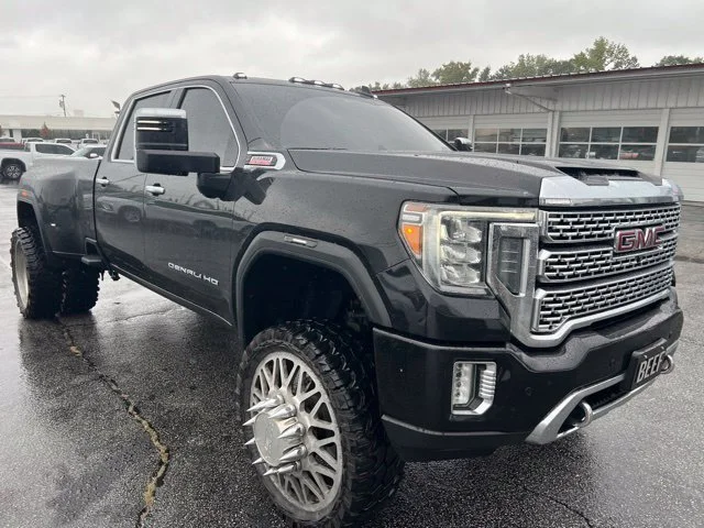 Used 2022 ONYX BLACK GMC Denali image 18