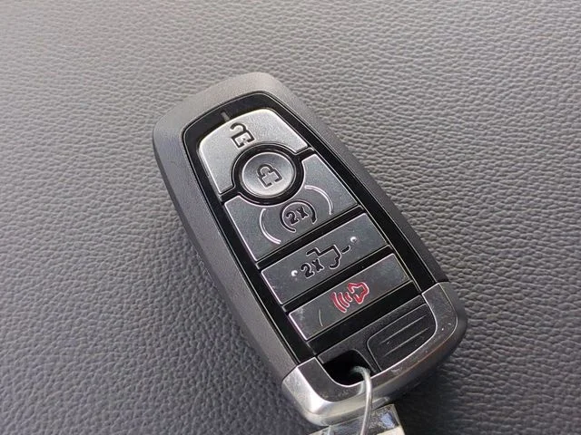 New 2026 Agate Black Metallic Ford F-350® Lariat® image 29