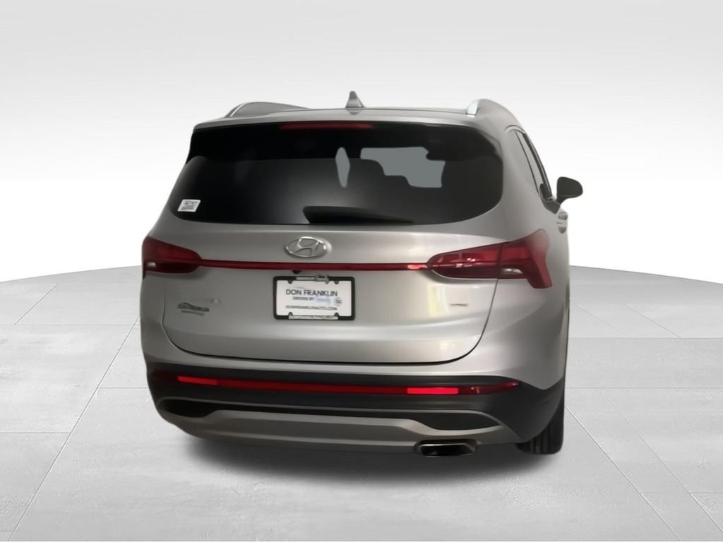 Used 2023 Silver Hyundai SEL image 4