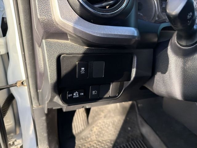 2022 Toyota Tacoma SR5 - Photo 11