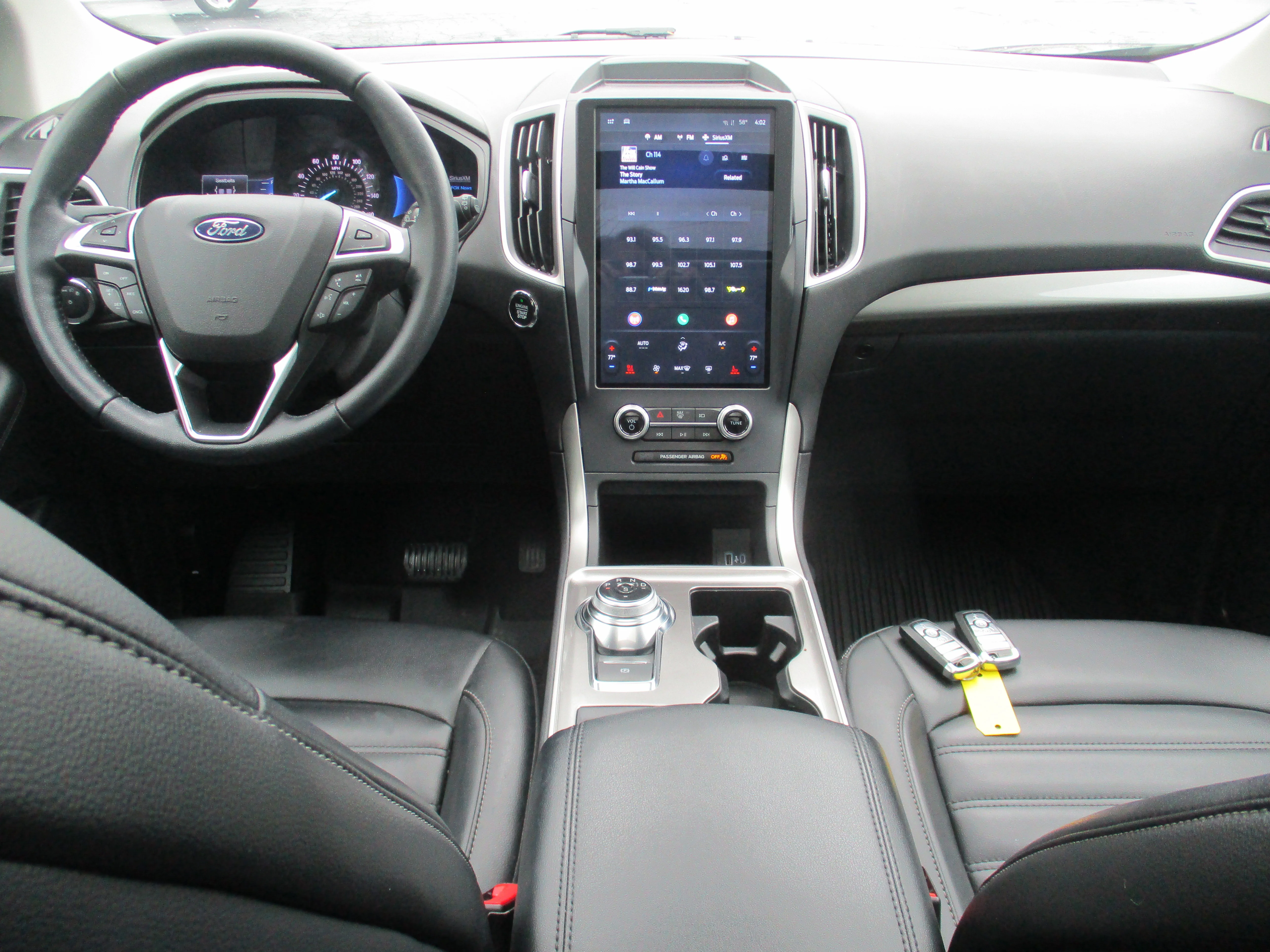 Used 2023 Agate Black Metallic Ford SEL image 6