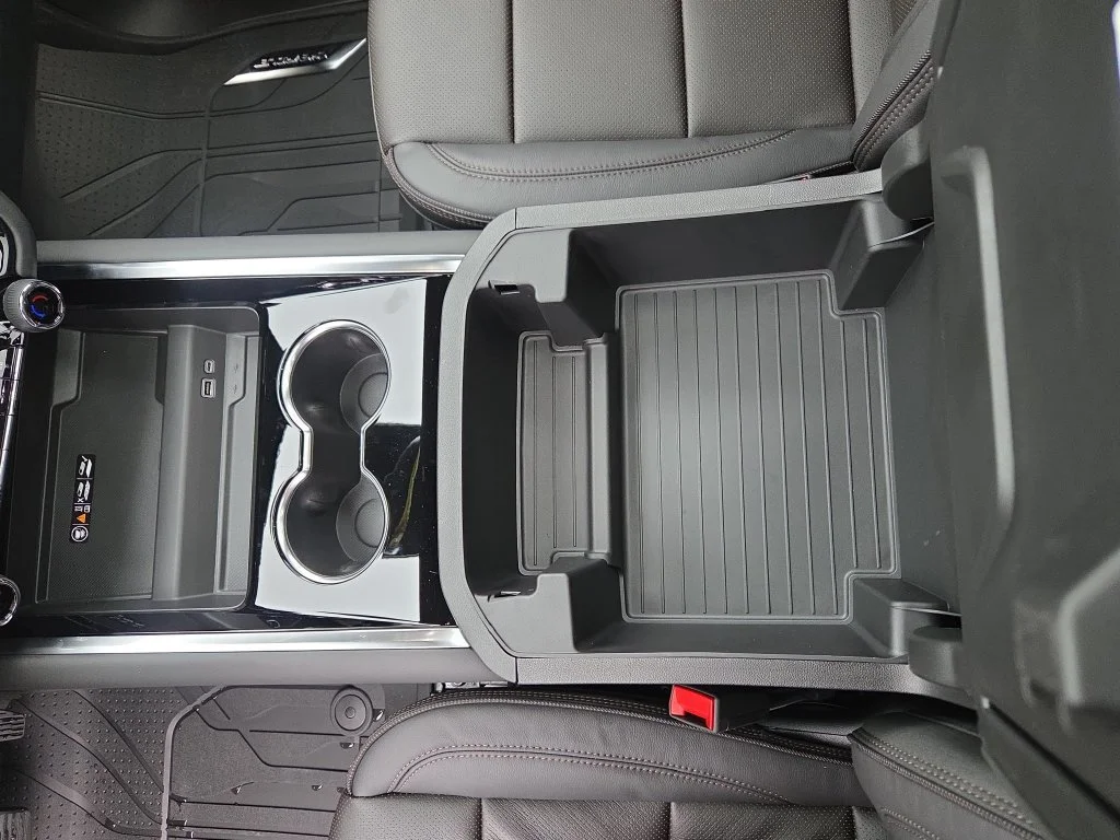 2027 Chevrolet Tahoe High Country - Photo 21