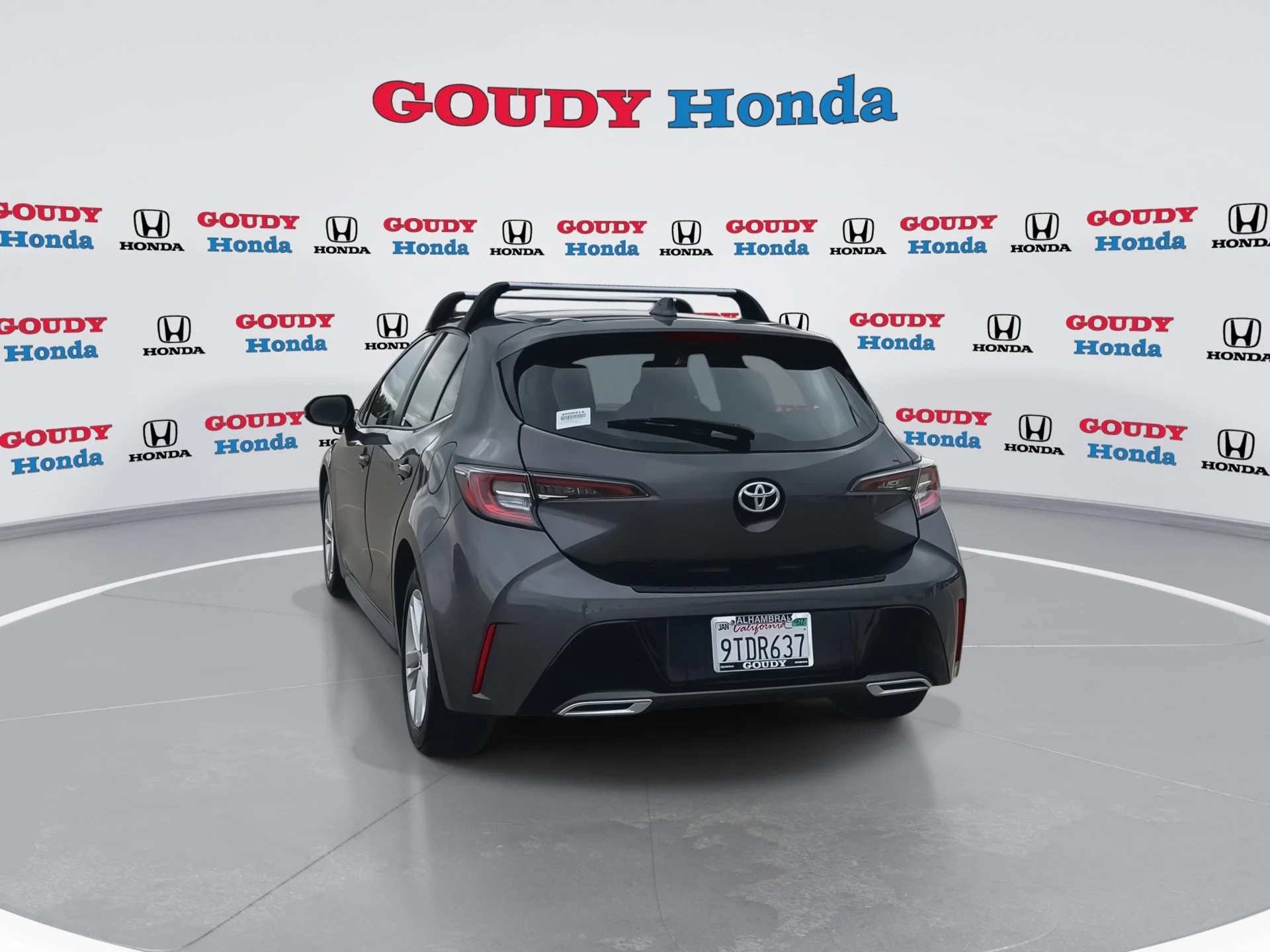 Used 2022 Magnetic Gray Metallic Toyota SE image 7